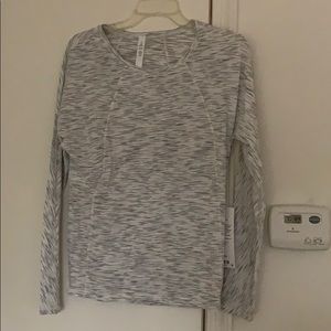 NWT Lululemon long sleeve set to sweat shirt